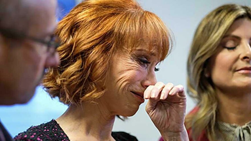Ünlü oyuncu Kathy Griffin’den üzücü haber: Akciğer kanserine yakalandı