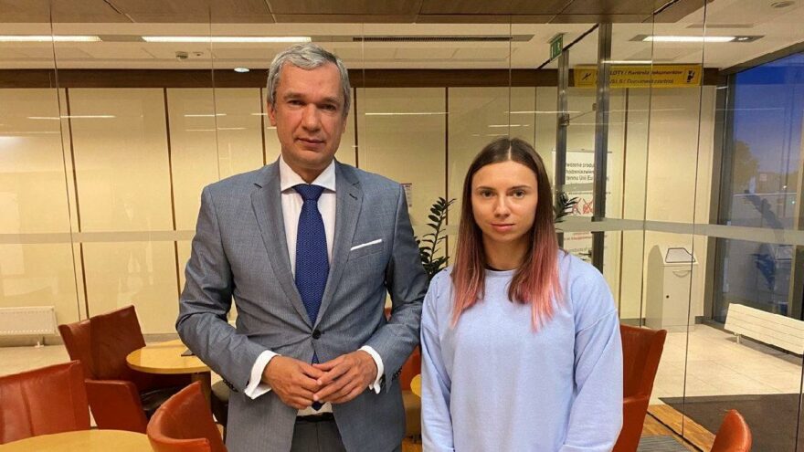 Olimpiyatların olay ismi Krystsina Tsimanouskaya, Polonya’ya ulaştı