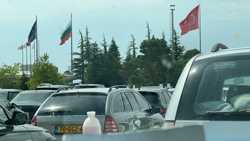 Gurbetçiye çile: Bulgaristan sınır kapılarını kapadı