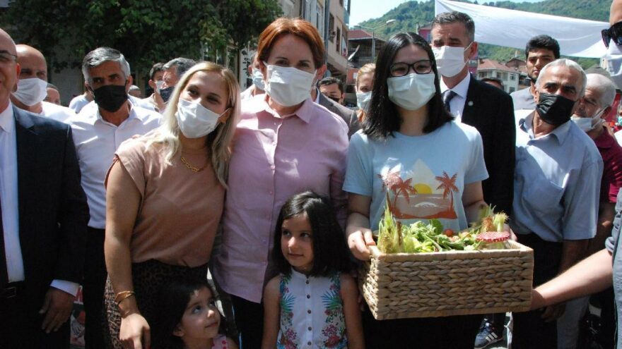 Akşener’den mülteci açıklaması: Yönetenler kulağının üzerine yatmış durumda