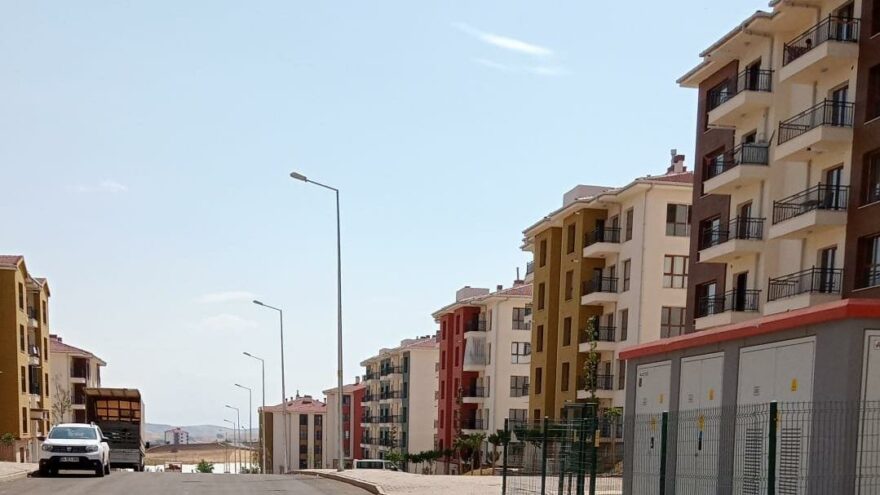 Elazığ TOKİ konutlarında 3 gündür su yok