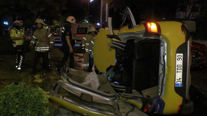 Üsküdar’da feci kaza: Biri ağır, 3 yaralı
