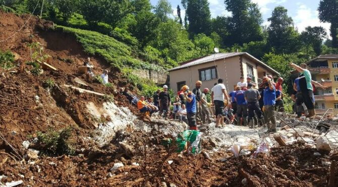Selin vurduğu Rize'de riskli 655 yapının 17'si acil yıkılacak – Sözcü Gazetesi - Vimarsana News