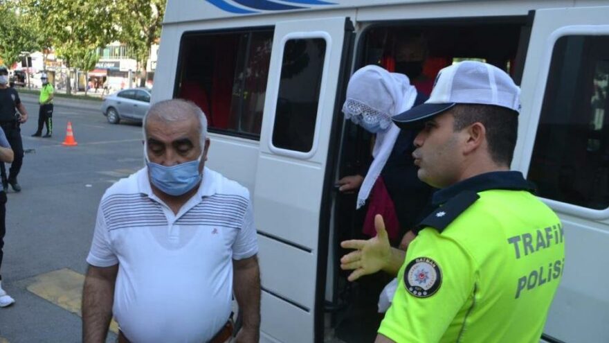 Karantinada olması gereken şoför direksiyon başında yakalandı