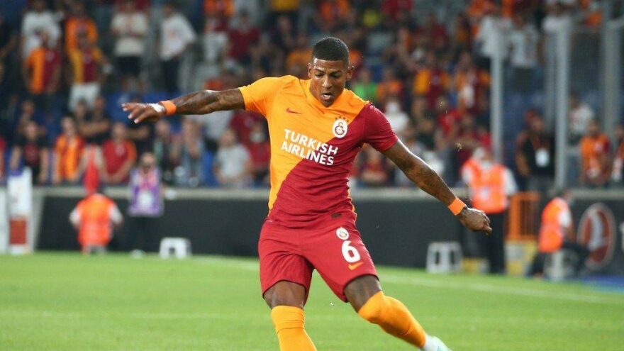 Patrick van Aanholt: Galatasaray ile ocak ayından bu yana görüşüyorduk