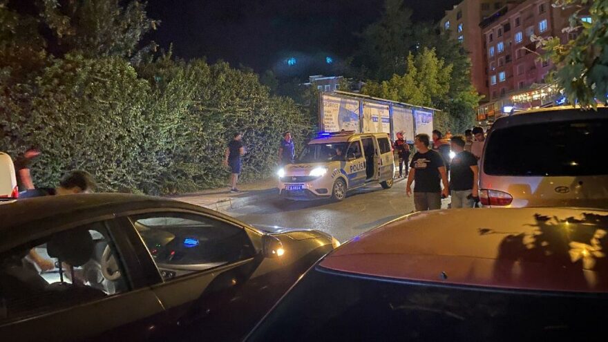 Kız yurduna karşı teşhircilik yapan adamı dövdüler