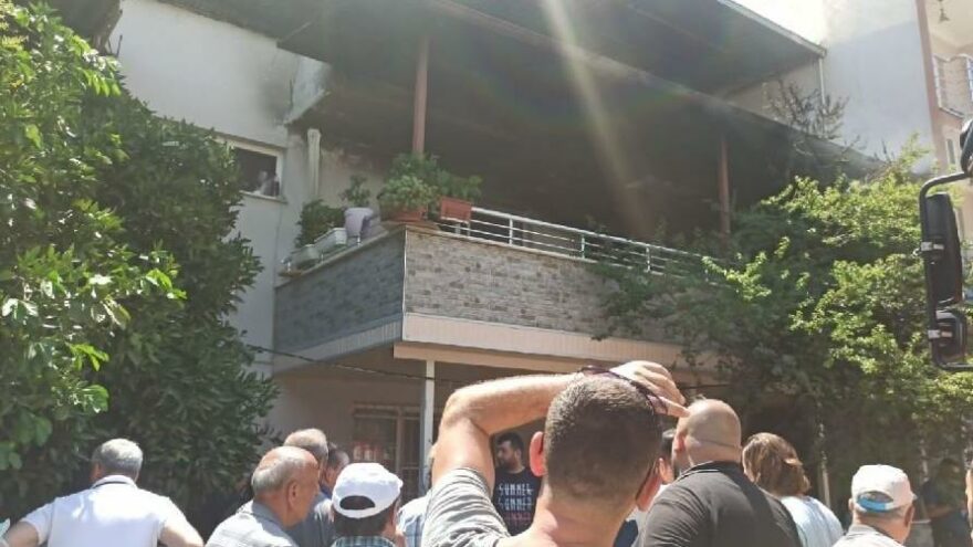 Şarj cihazından çıkan yangın evi küle çevirdi
