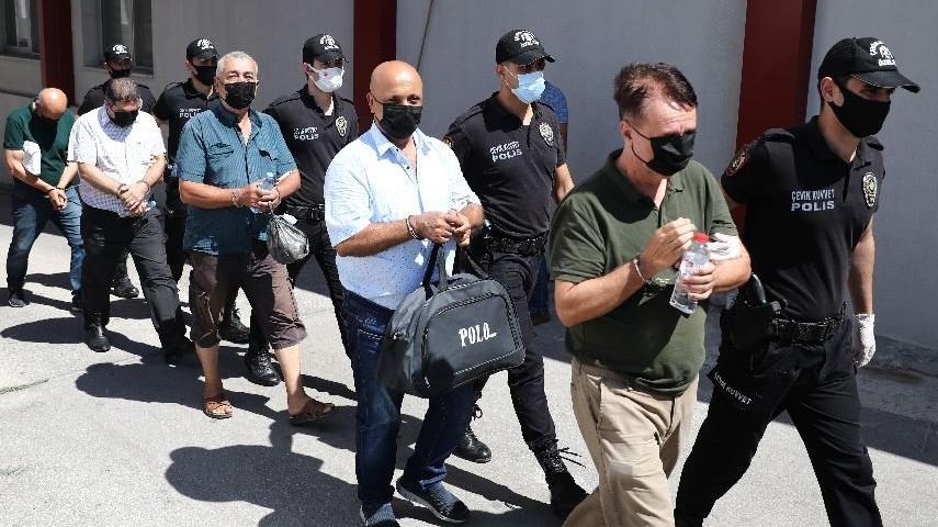 Tarihi eser kaçakçısı öğretmen, parayı bulunca istifa etmiş
