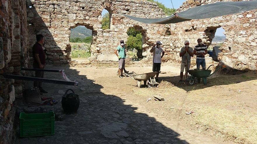 Magnesia Antik Kenti’nde ortaya çıkarıldı… Heyecan yarattı