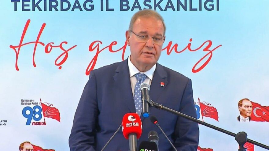 Faik Öztrak: Böyle bir afette, devlet milletiyle oturup pazarlık yapmamalıdır