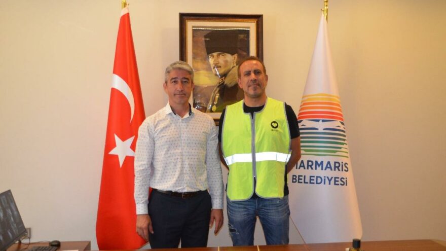 Marmaris Belediye Başkanı Oktay, Haluk Levent’le ‘ahbap’ oldu
