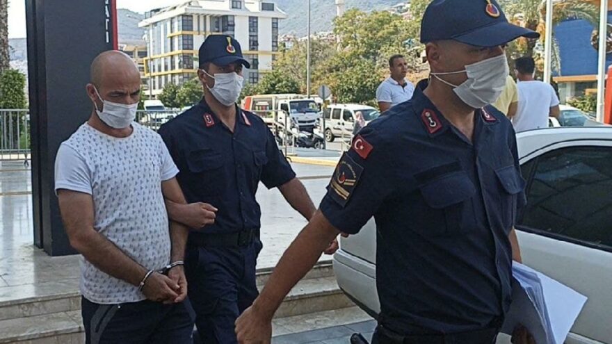 İğrenç olay! ‘Cin çıkarma’ bahanesiyle 2 kadına istismar
