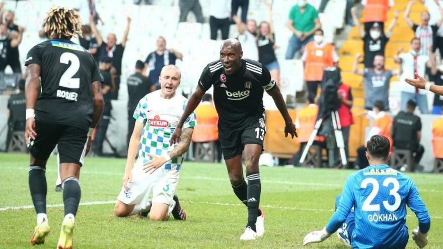 38’lik Atiba, 9. sezonunda da durmadı!