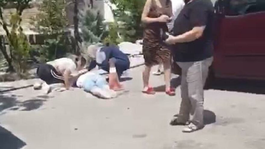 Çay soğuk diye semaveri deviren müşteriyi öldürdü