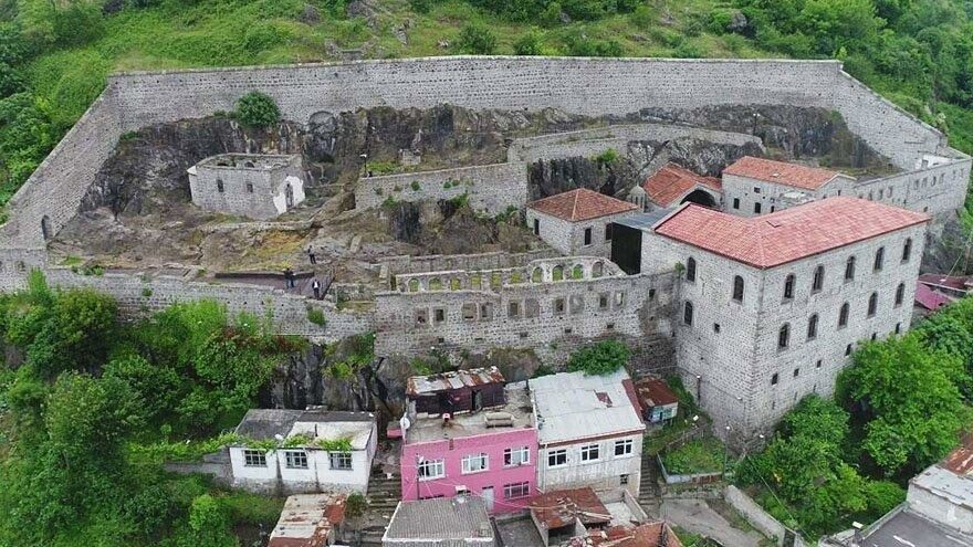 Kızlar Manastırı üç yıldır ziyarete açılmayı bekliyor