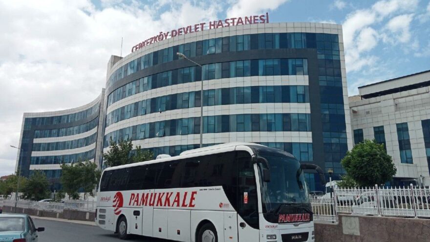 Karantinada olmaları gerekirken, yolcu taşırken yakalandılar