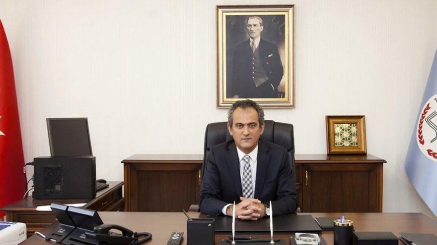 Milli Eğitim Bakanı Özer: Afet bölgesindeki eksiklikleri gidereceğiz
