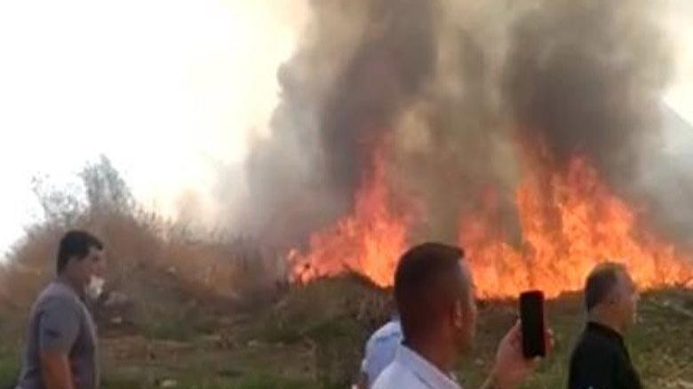 Manavgat’ta sazlık yangını panik oluşturdu