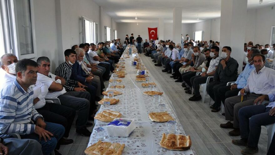 3 bin kişilik barış yemeği! 50 kuzu kesildi, 6 dev kazan kaynadı