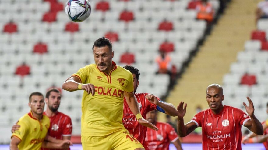 Göztepe, Antalya karşısında 90+2’de puanı verdi