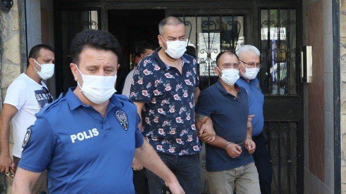 Eşini öldürüp polisi aradı