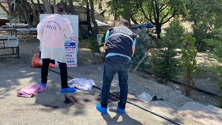 Hapisten çıktı, çay soğuk diyen müşterisini öldürdü