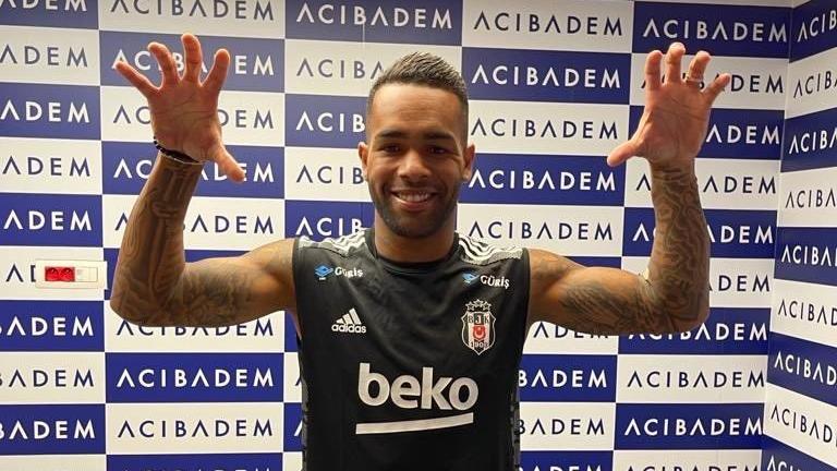 Beşiktaş’ın yeni transferi Alex Teixeira sağlık kontrolünden geçti