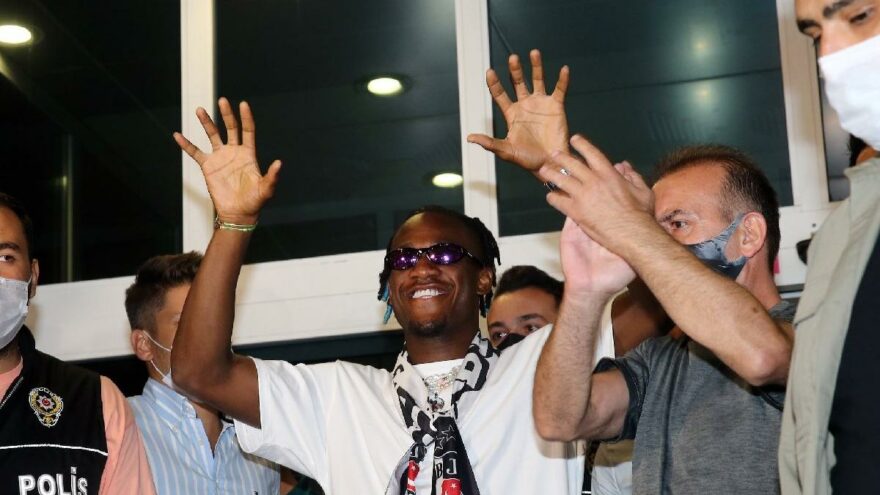 Beşiktaş, Michy Batshuayi transferini KAP’a bildirdi