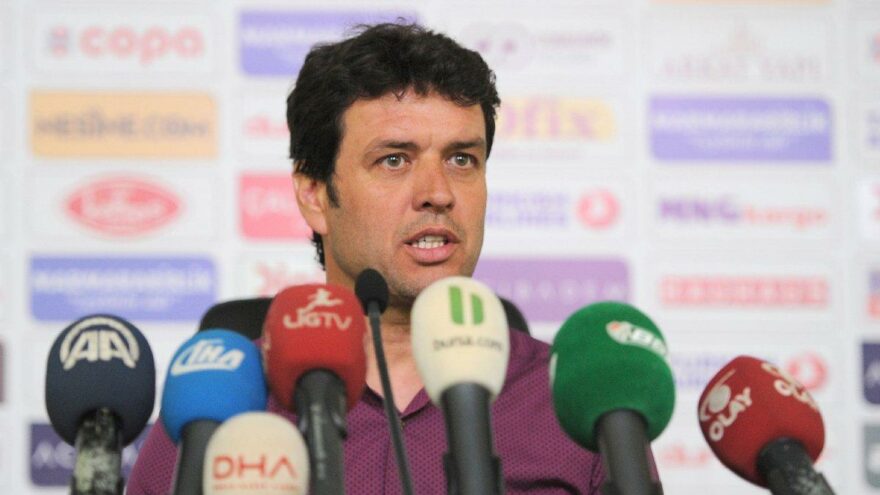 Kasımpaşa Teknik Direktörlük görevine Cihat Arslan’ın getirildiğini duyurdu
