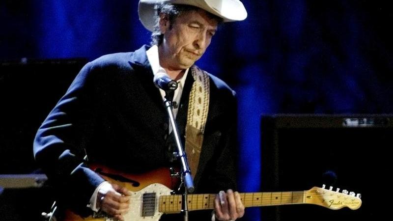 Bob Dylan’a 12 yaşında bir kıza tecavüz ettiği gerekçesiyle dava açıldı