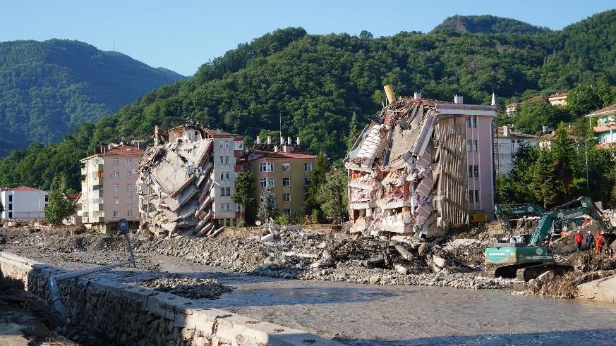 Sel bölgesinde 109 bina için acil yıkım kararı