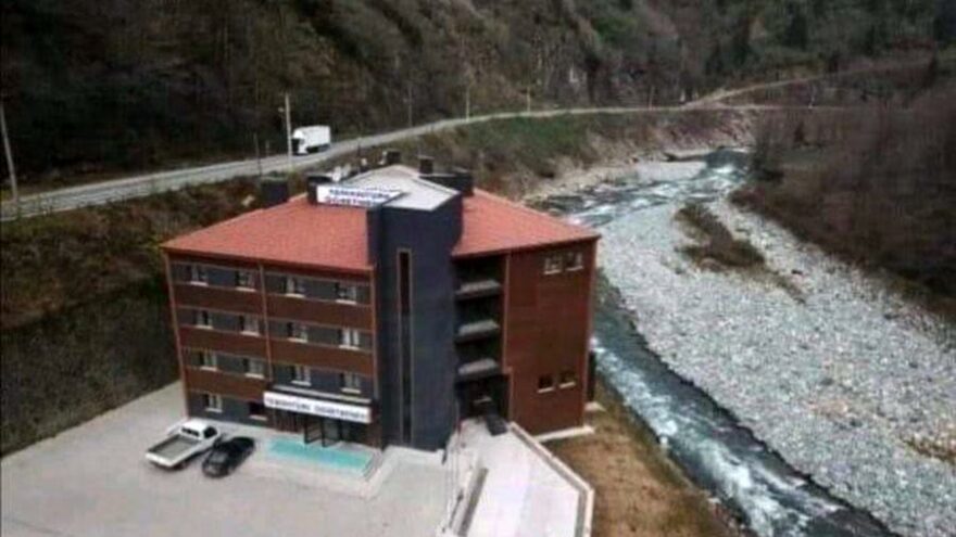 Trabzon’da hükümet konağı Rize’de öğretmenevi dere yatağına yapılmış