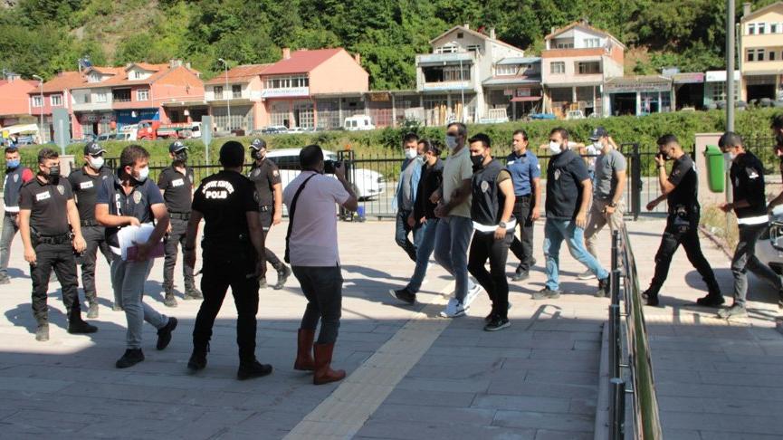 Ölçer Apartmanı’nın müteahhidi tutuklanarak cezaevine gönderildi