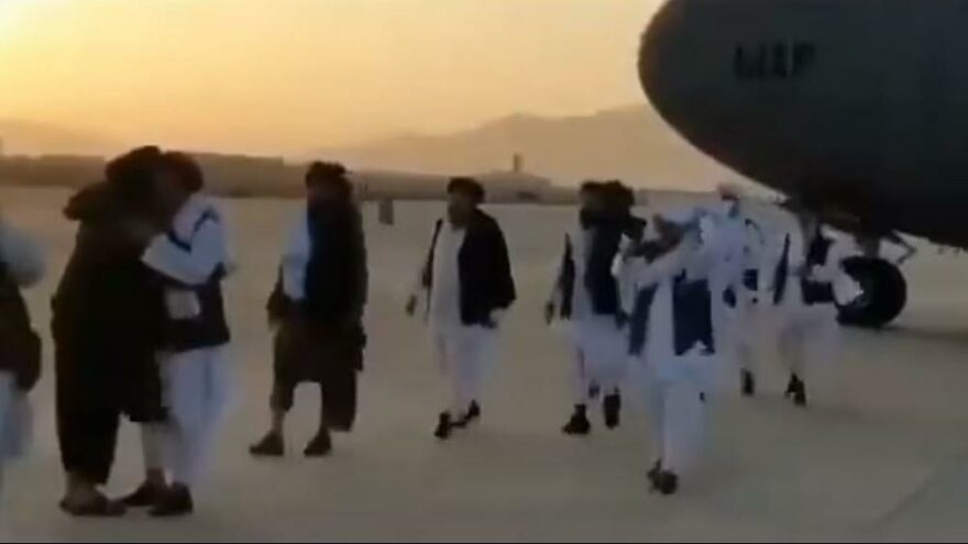 Afganistan’da son durum: Kasap Baradar 20 yıl sonra döndü, kadın ve çocuklara şiddet başladı