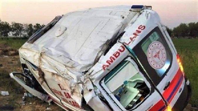 Ambulans devrildi: Yeni doğan bebek hayatını kaybetti