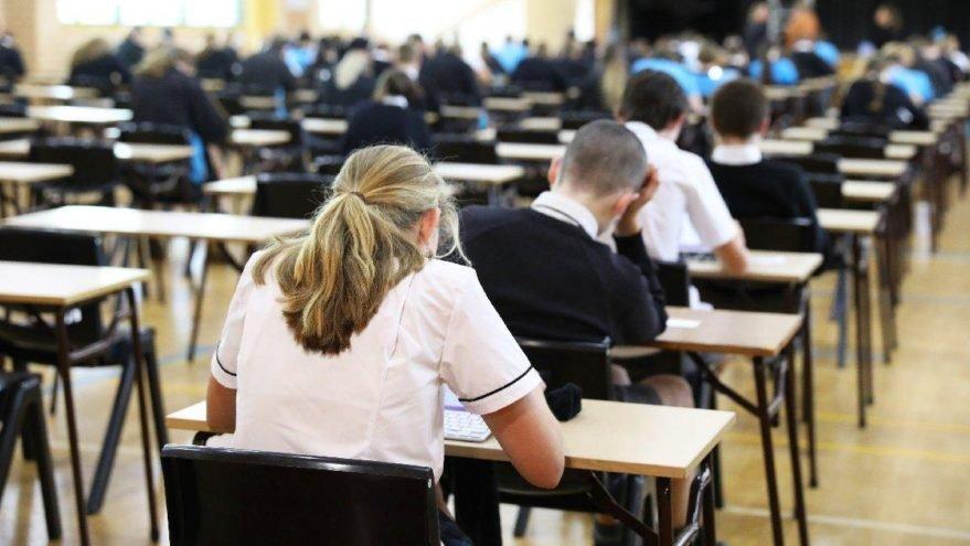 Okullar ne zaman açılacak? Sağlık Bakanı Koca’dan yüz yüze eğitim açıklaması
