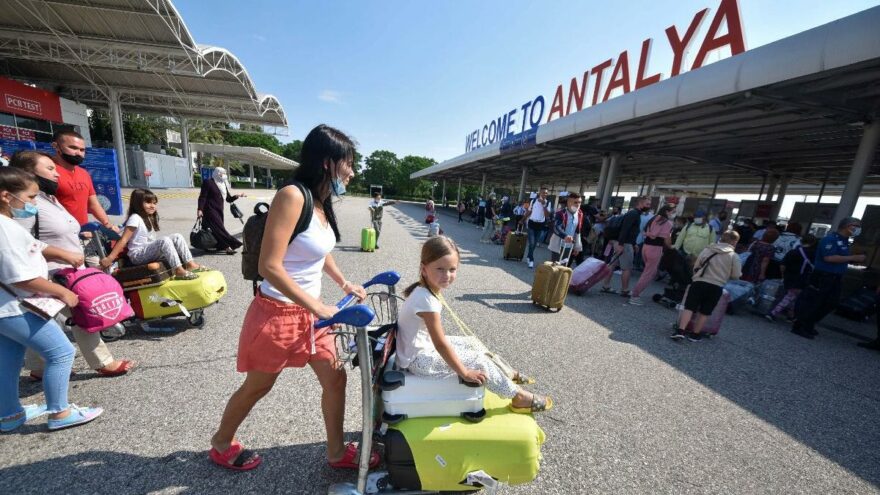 Turizmcinin gözü İngiltere’nin kararında