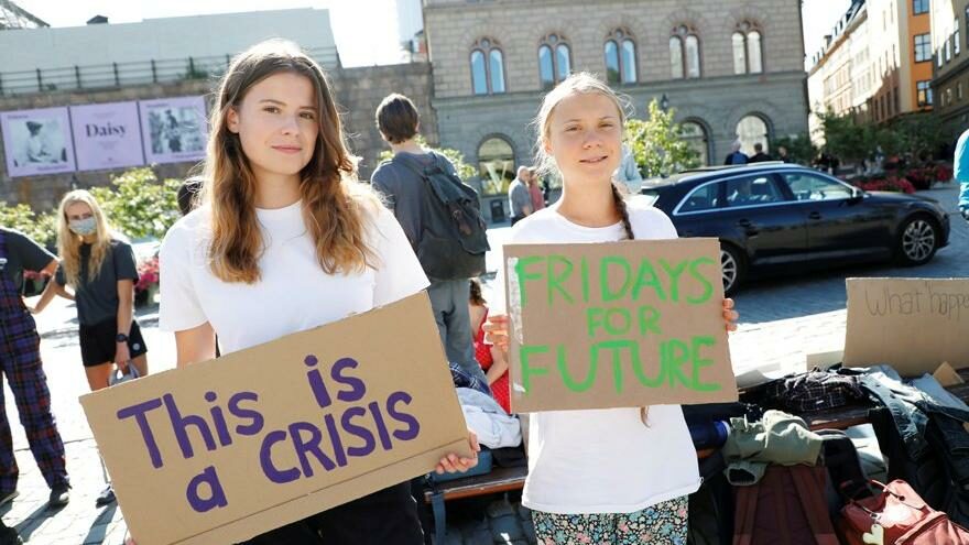 Greta Thunberg, protestonun yıl dönümünde sokağa çıktı