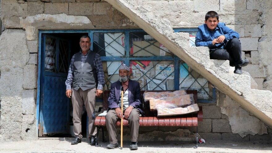 ‘İnsan kaçakçısı değiliz, göçmenlere ekmek-su veriyoruz’