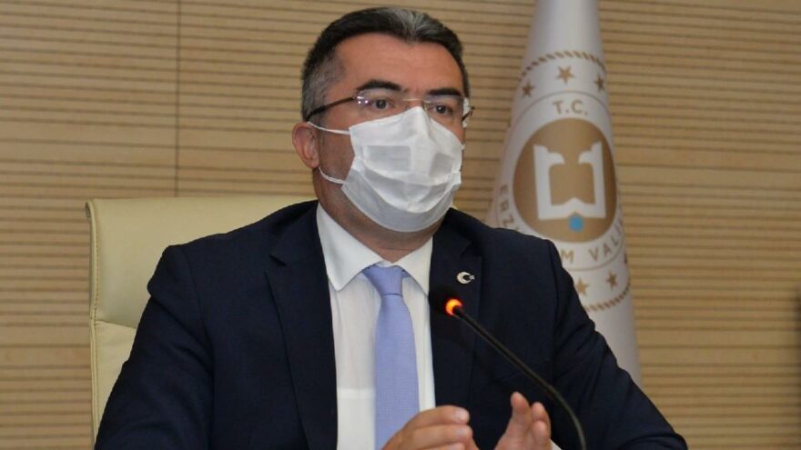 Vali: Çift doz aşısını yaptırmayan çalışan lokantada bana hizmet edemez