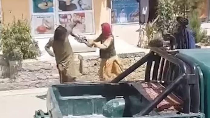 Taliban’dan güpegündüz şiddet