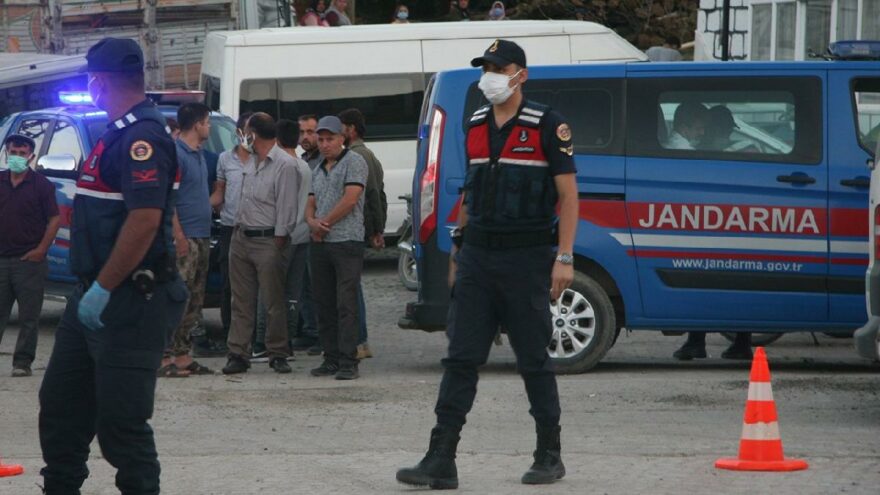 Dehşeti komşular ortaya çıkardı! Anne ile oğlu aynı tabuta koyuldu