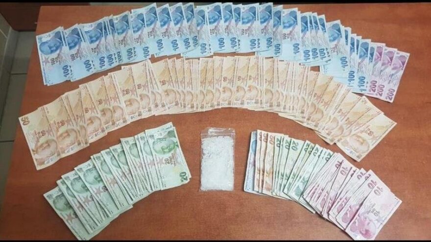 Polisten kaçmaya çalıştı, uyuşturucuyla yakalanıp tutuklandı