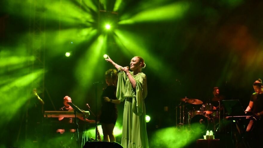 Festivalde Ziynet Sali coşkusu