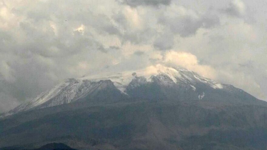 Ağustosta kar yağdı