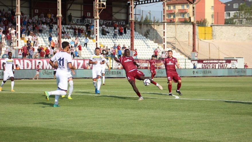 Bandırmaspor Menemenspor’u tek golle geçti