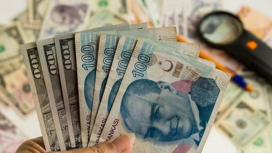 Öğrenciden aldılar faizciye verdiler