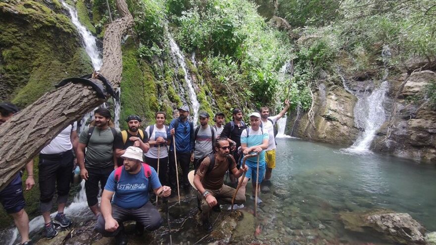 Dağcılar Hakkari’deki saklı cenneti keşfetti