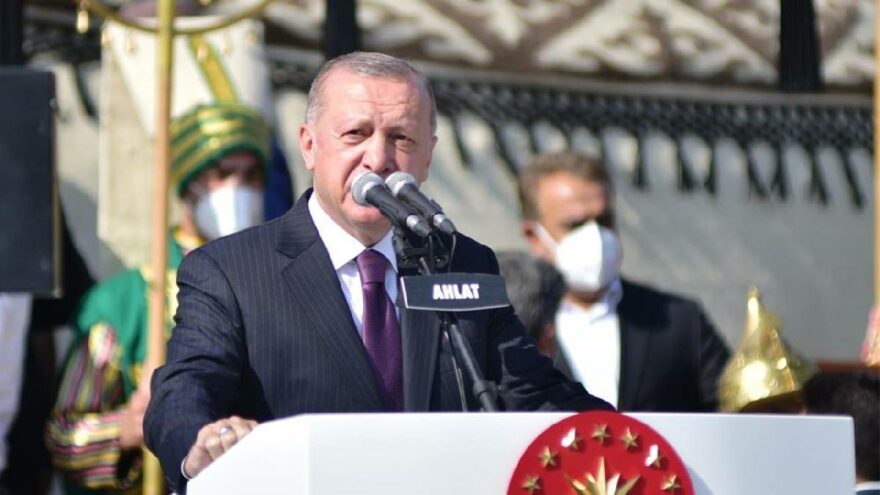 Erdoğan: Yokluk mücadelesi veren bir ülkeden dünyada söz sahibi bir ülkeye dönüştük