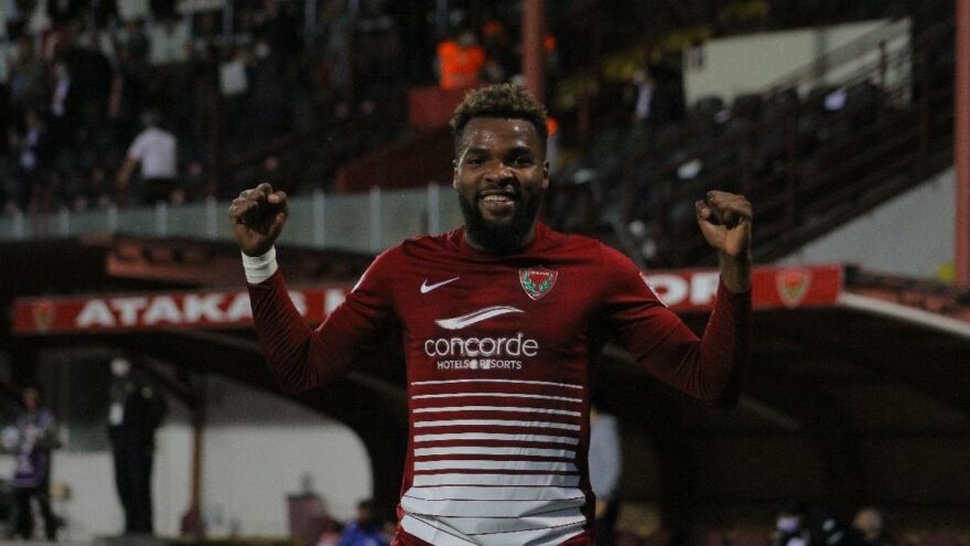 Boupendza, Hatayspor’dan resmen ayrıldı! Yeni takımı Al-Arabi oldu